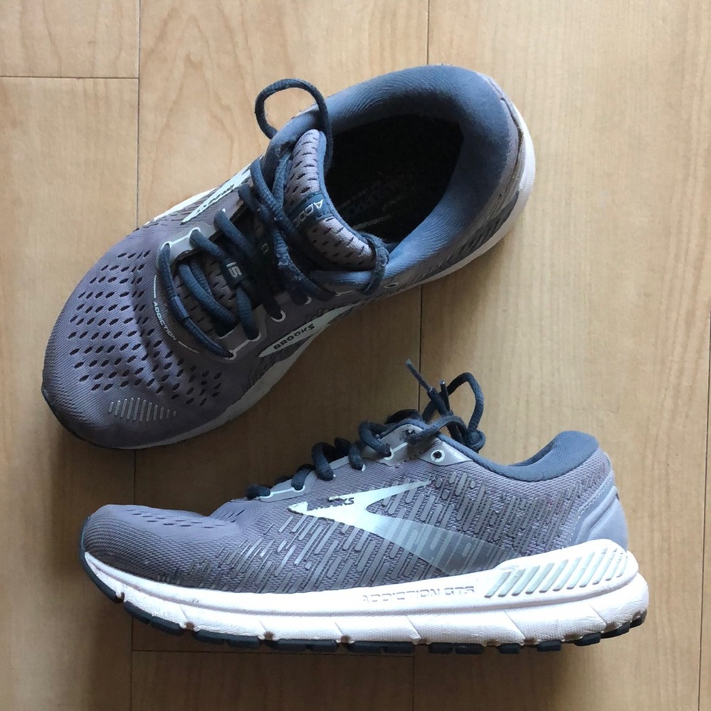 Brooks Addiction Gts Athletic Sneakers